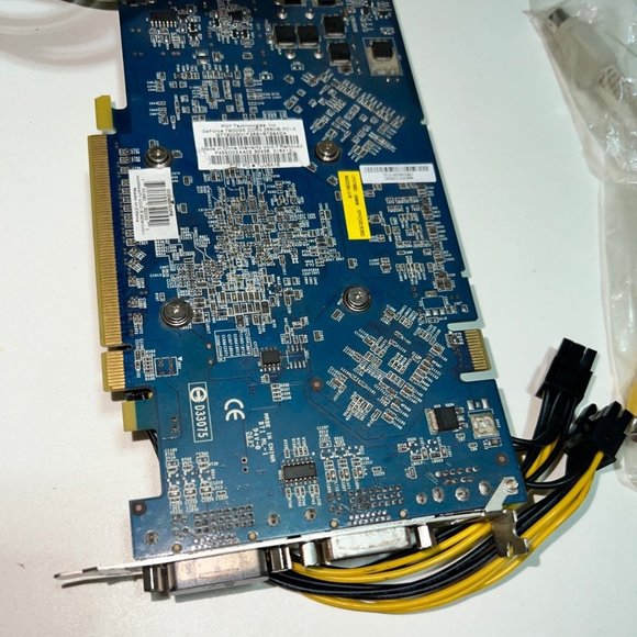 PNY NVIDIA GeForce 7900 GS 256 MB GDDR3 MEMORY PCI Express Card - Picture 8 of 11